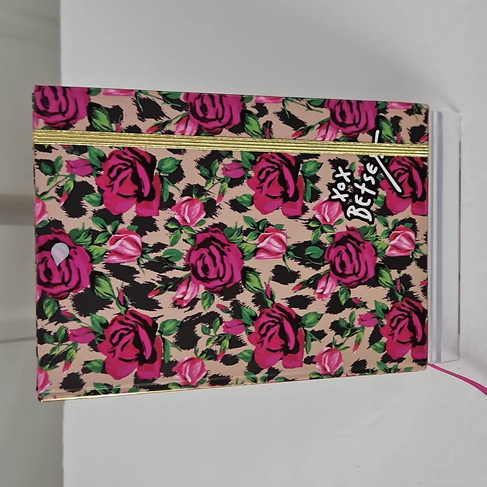 Betsey Johnson NWT "ROSES" Notebook/Journal